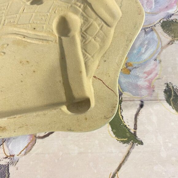 Brown Bag Cookie Art Vintage Bear Sleeping Mold 1989 Clay Farmhouse - Picture 4 of 5